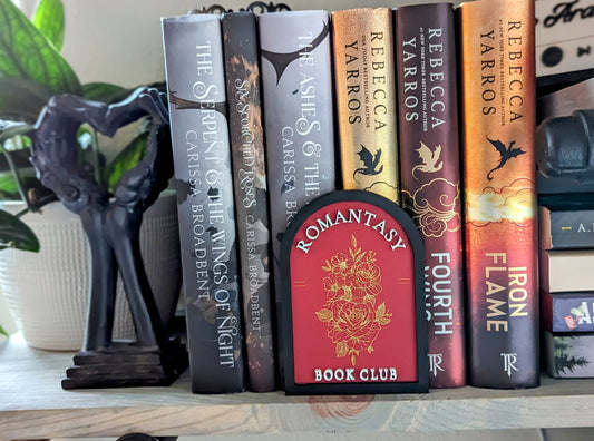 Romantasy Book Club | Wooden Bookshelf Sign - Quill & Cauldron