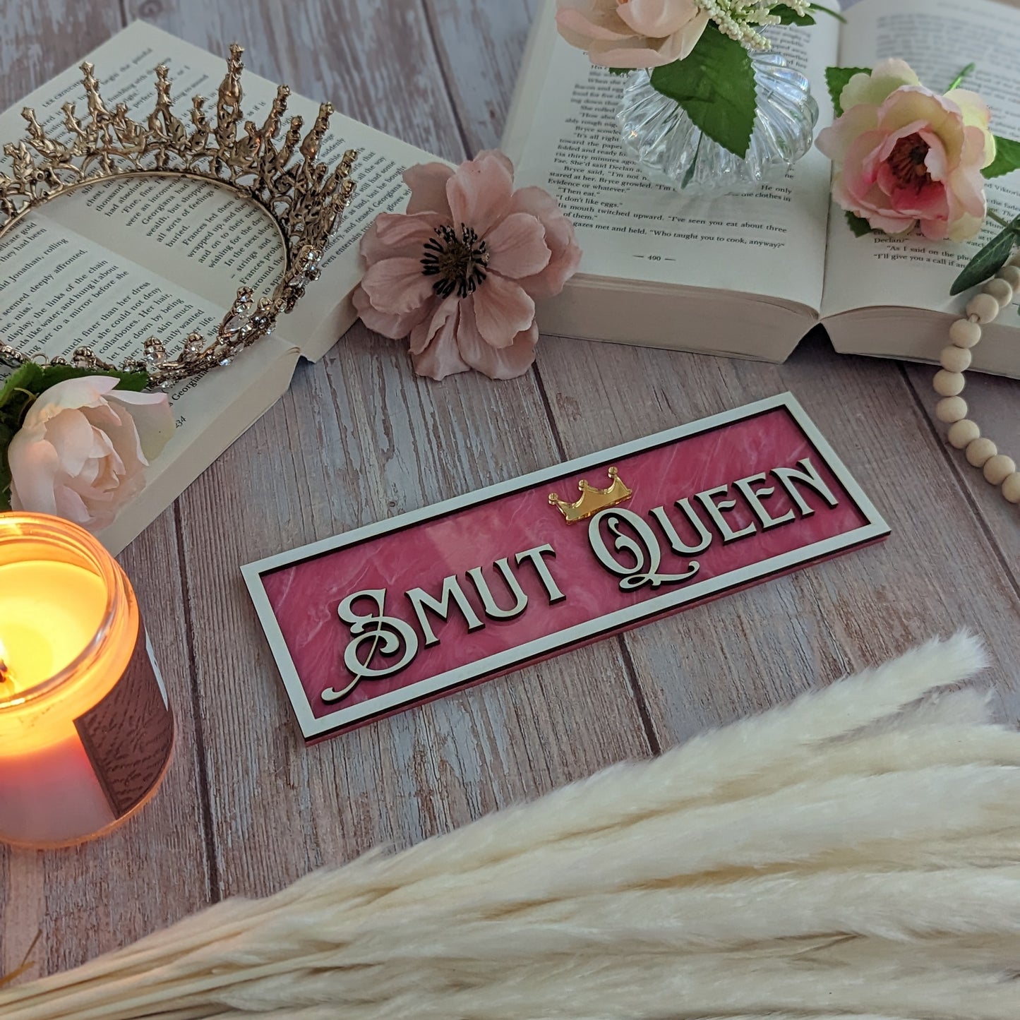 Smut Queen | Bookshelf Sign - Quill & Cauldron